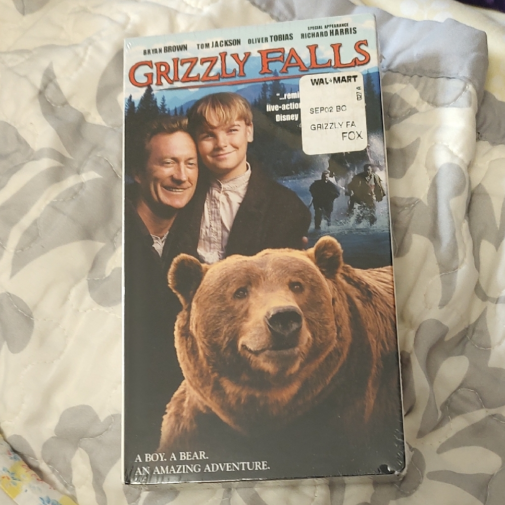 Grizzly Falls VHS Tape